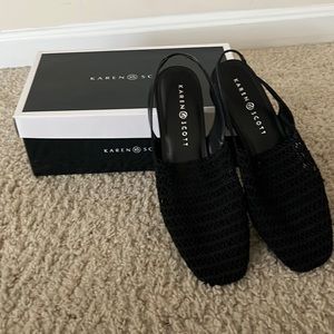 New without tags Karen Scott black crochet sling backs size l0.